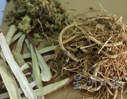 人们常购茯苓，洋参须及菊花解热当消热凉茶。