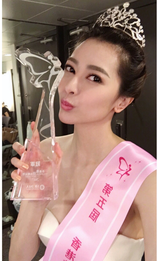 刘芷希在《中华小姐环球大赛》中夺得亚军。