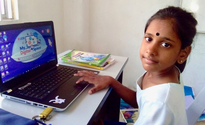 通过“大华银行我的数码世界计划”，在冠病期间，儿童慈善机构的孩童也可以通过远程设备学习。