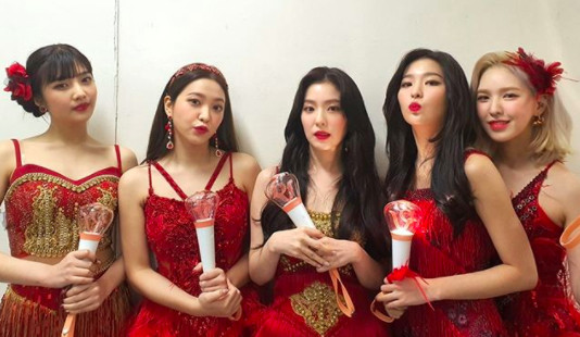 韩国女团Red Velvet。