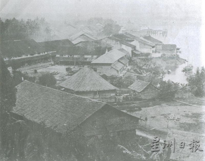 1864年，华工事件后的古晋街景。（图：砂拉越博物院）

