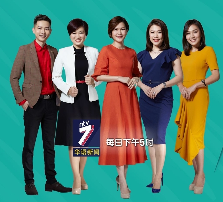 ntv7华语新闻5位新闻主播杜文杰（左起）、周秀洋、陈薇薇、林思婷及杨莉莎。
