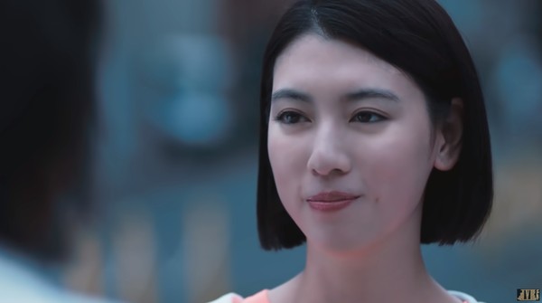 三吉彩花2019年在周杰倫《說好不哭》MV擔任女主角，獲得超高關注。