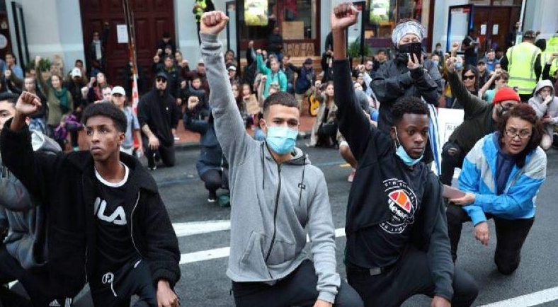 Some 4,000 New Zealand protestors demonstrate in Auckland against George Floyd's killing. AFP