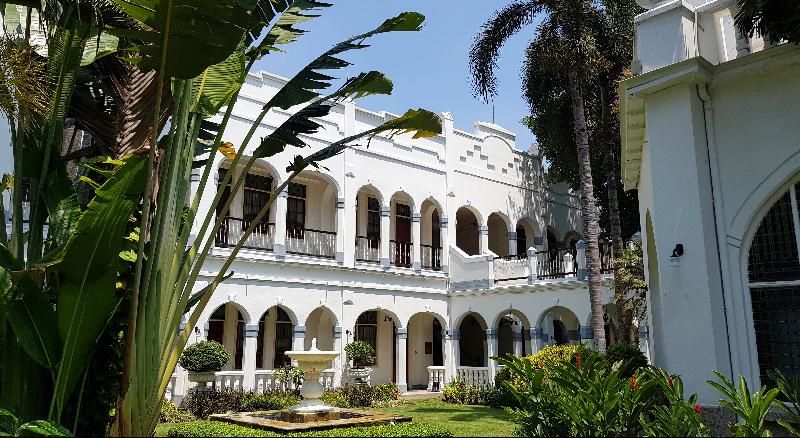 Hotel Majapahit in downtown Surabaya was built in 1911, and was designed by RAJ Bidwell, the same architect who designed Sultan Abdul Samad Building in Kuala Lumpur. SIN CHEW DAILY