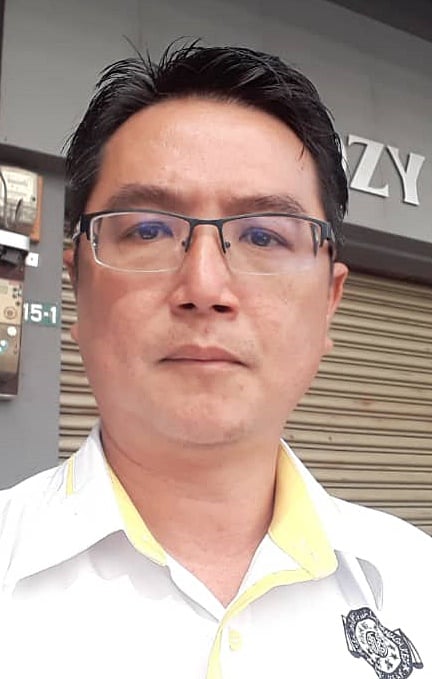陈锠鋐。