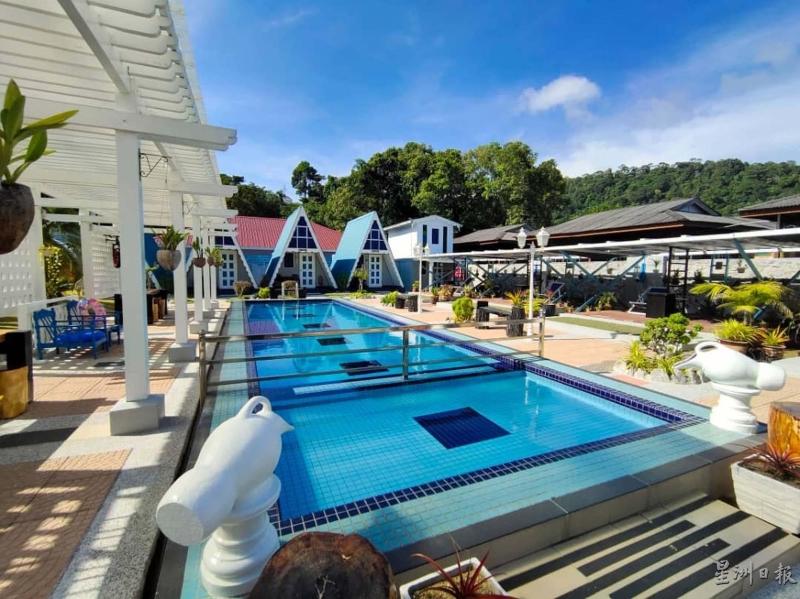6月10日后，本地旅游获得开放，但酒店的泳池还不允许开放使用。