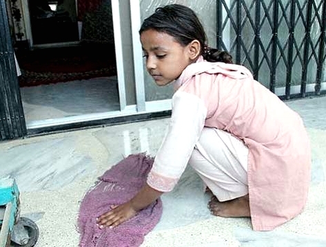 A Pakistani child domestic worker. Credit: Fahim Siddiqi/IPS