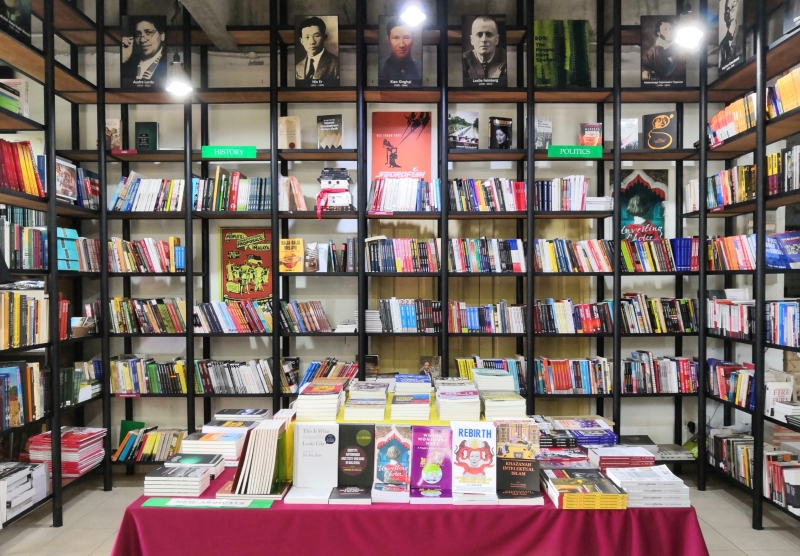 独立书店独到的选书和丰富的文化活动，让书店除了是以“阅读”为主体的文化知识空间，也是文化交流的场所，受访者皆认为这是目前线上模式难以取代的。