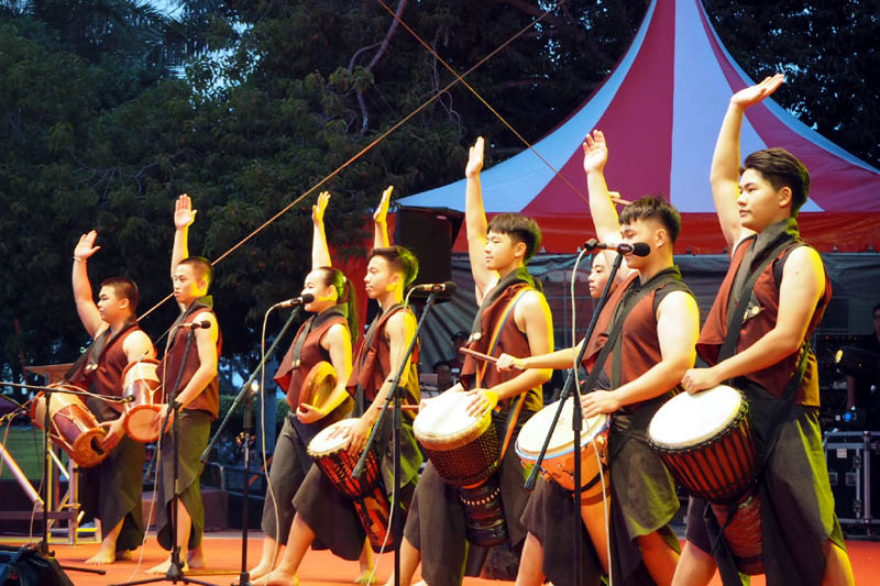 近来逐渐成为官方活动常客的北野鼓，在槟州政府主办的元宵庆典上开场演出。