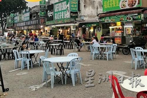 福成茶餐室出示图片,显示本身桌椅摆设都依足SOP来进行。