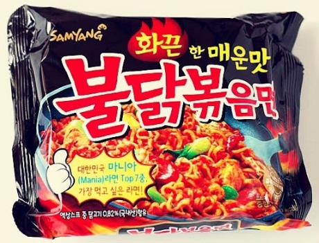 【韩国】近年火红的三养（SAMYANG）火鸡拌面，超辣口味，挑战味蕾的极限。