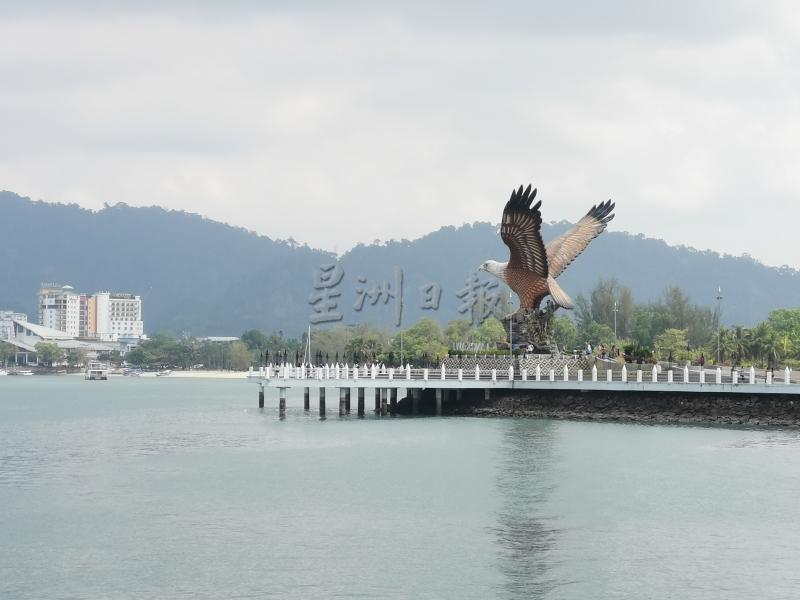 浮罗交怡的旅游业有待振兴，如雄鹰展翅起飞。