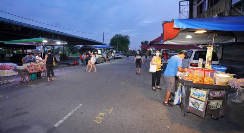 怡保SPPK夜市仅有数个摊位营业，以饮食小贩居多。