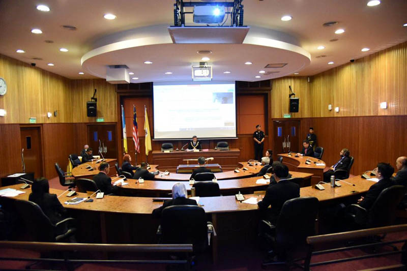 槟岛市政厅6月份例常会议，以实体及网络直播的方式进行。