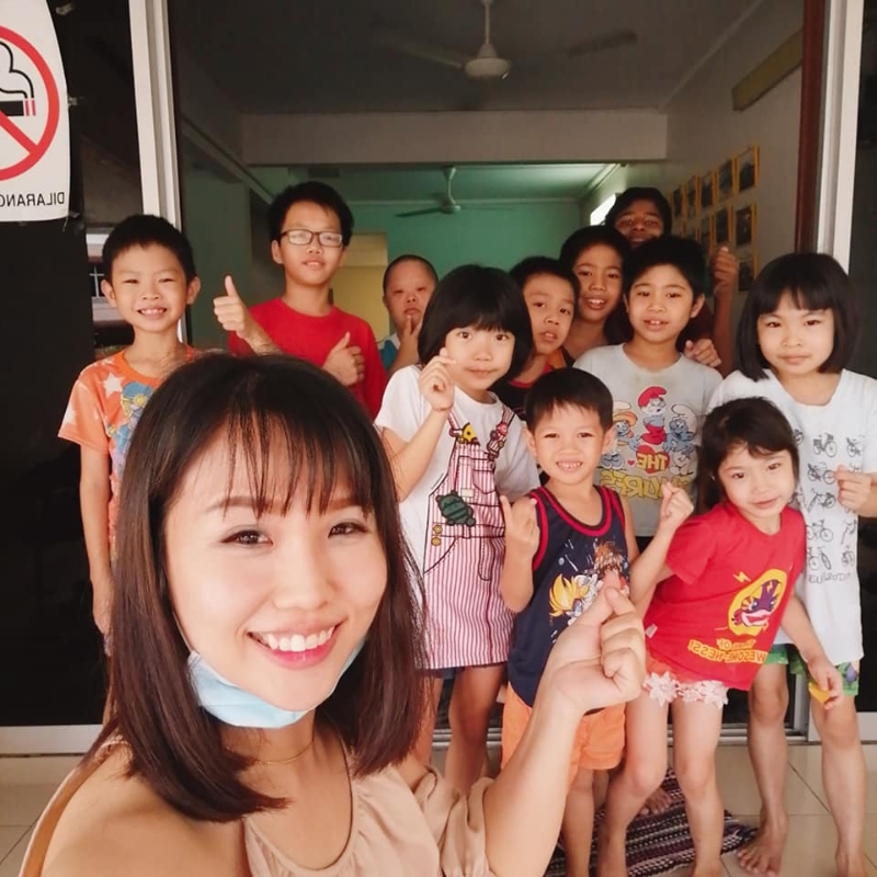 刘艾云回馈社会，冠病行管令期间捐助孤儿院。