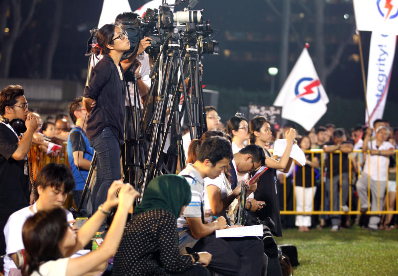 新加坡往年大选的群众大会，都会吸引不少民众。（档案照）