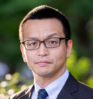 Associate Professor Atsuhito Isozaki