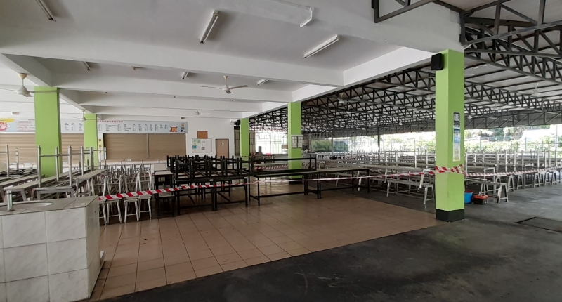 双溪龙华小食堂在复课期间是没有开放使用，学生休息时间只可以在课室用餐。