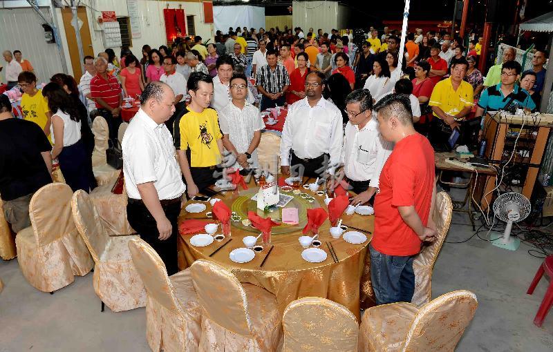 2015年行动党拉杭州选区所办的筹款晚宴，当时由芙蓉新城莲香楼酒家所承办。