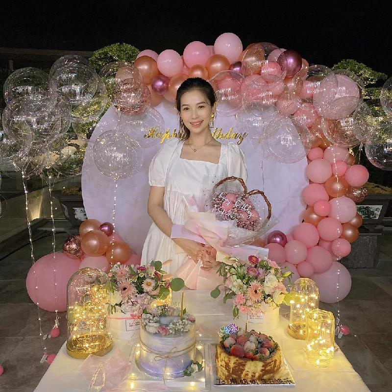 杨秀惠为36岁生日在新山举行粉红派对，并获胡定欣、陈敏之、黄智雯、庄思敏、谢佳见、蔡佩璇等人在IG送上生日祝福。