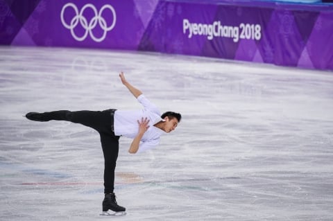张恩宁在2018年平昌冬季奥运会上，为茹自杰摄下各种优美的舞姿。