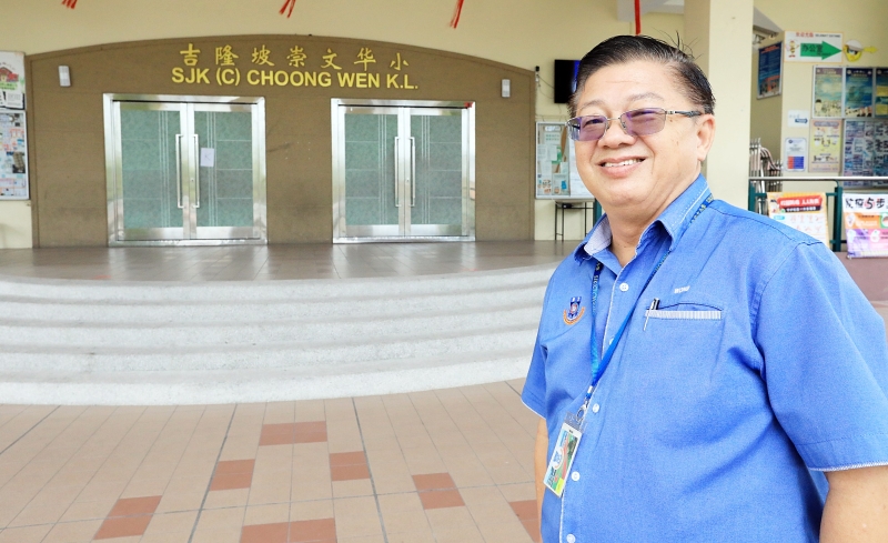 王仕发从2005年开始在崇文华小担任校长，长达15年。
