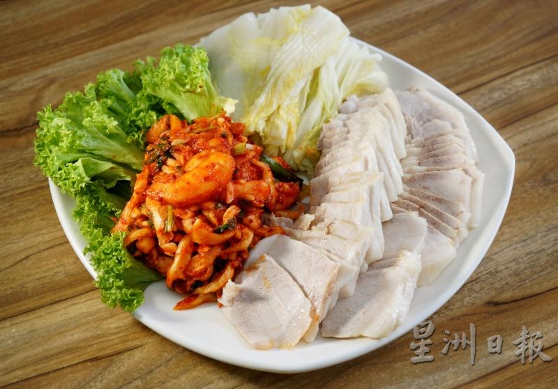 这道崔贤镇推出的特色韩国美食，受到许多人喜爱。