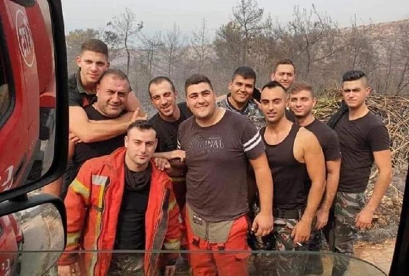 其中9名英雄消防队失踪。