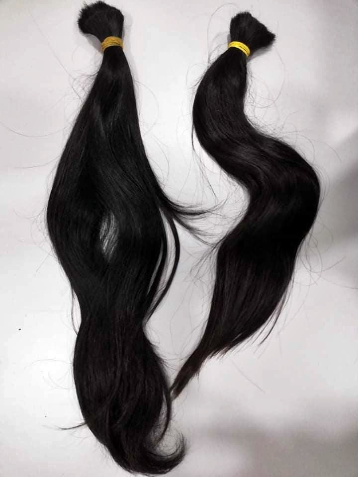 王虹雁和王虹情的长发将捐给慈善机构制成假发。