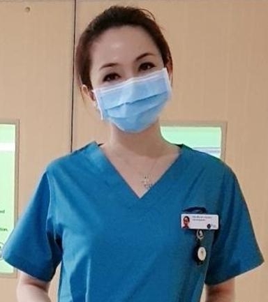 前空姐吴素安已转换跑道，成为邱德拔医院的职员。（邱德拔医院提供）