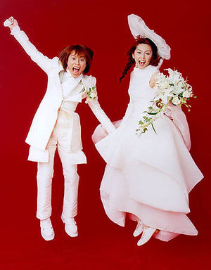 西川贵教曾于1999年与PUFFY的吉村由美结婚，但婚姻只维持3年就分道扬镳。