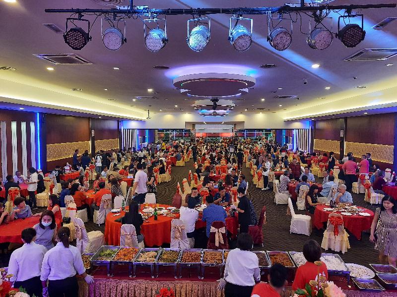 K0903Z03.JPG
出席的来宾们都遵守SOP,关丹满庆酒家有限公司开业庆典简单又不失热闹。 K0903Z03.JPG
出席的来宾们都遵守SOP,关丹满庆酒家有限公司开业庆典简单又不失热闹。