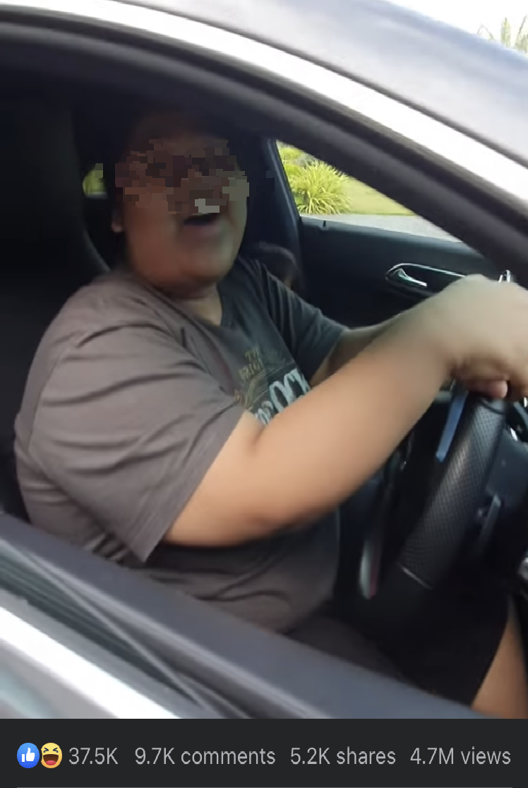 “碧小姐”一脸轻松驾遍家中名车的视频，吸引网民逾3万次点赞和近万条留言。