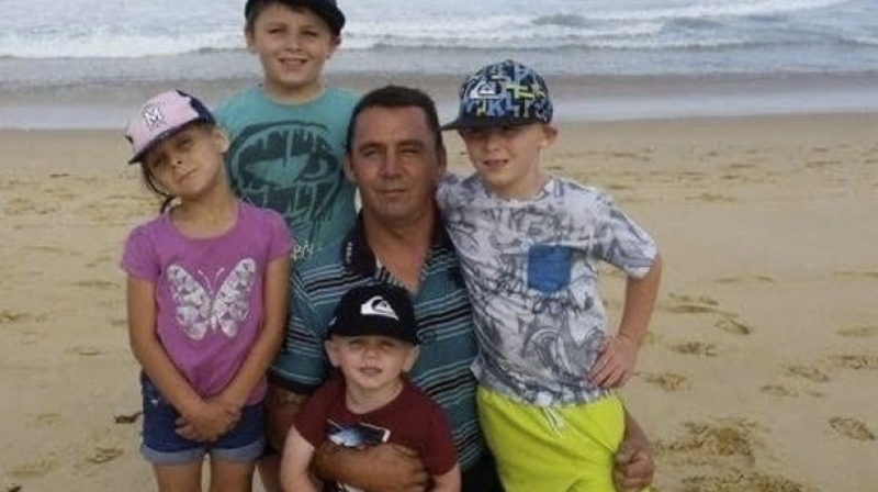 在舆论压力下，昆士兰省政府批准4个孩子都去探望父亲，但要求他们抵达布里斯班后入住酒店隔离检疫，并自行承担费用。（互联网照片）