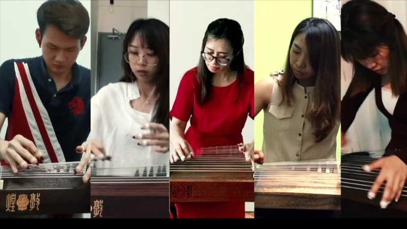 2004至2014年间毕业的校友，包括刘玉茹、黄诘雯、徐凤菁、刘嘉慧、陈露杰呈现古筝五重奏。