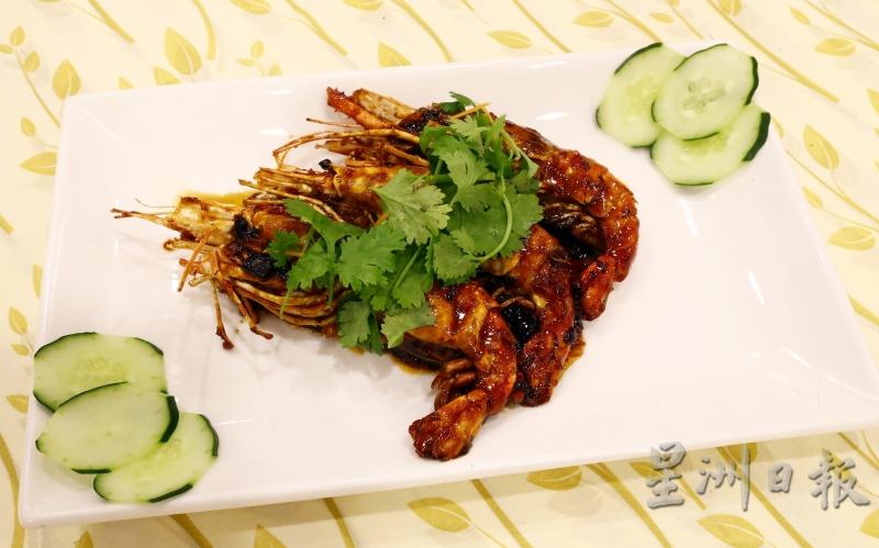 河虾RM16/100 gram乾煎河虾最适合小孩的胃口，虾头有膏，虾脚有肉，其余煮法还有清蒸和椰香越式。