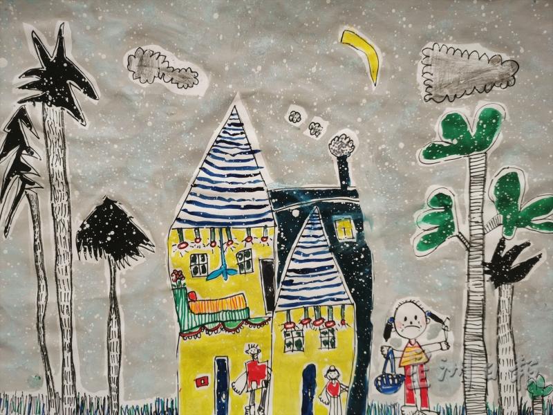 《卖火柴的女孩》Diong Enxi,6岁
品读画作：画者以冷色系来表现屋外的寒冷，再以热色系表现屋内的温暖。在冰天雪地，赤着脚卖火柴的女孩，内心渴望拥有温馨的家，从服装颜色看得出她多么想融入成为家中成员。