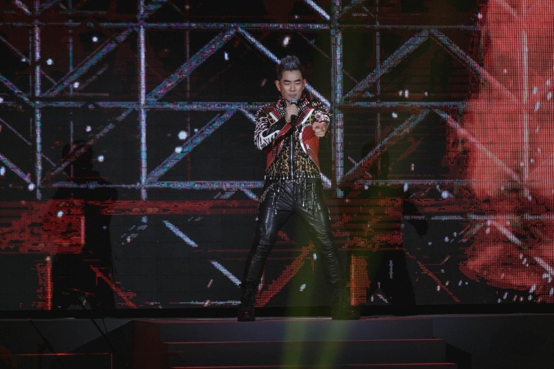 任贤齐重返处男开唱的台北国际会议中心举办“齐迹2020”演唱会。