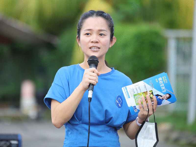 郑启莹将在州议会上为妇女权益发声，并鼓励里卡士区居民为社区问题和发展提供意见。 