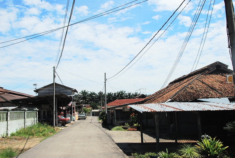 榕吉C2村和很多住宅区一样，都是以木板屋居多，因此消防设备非常重要。
