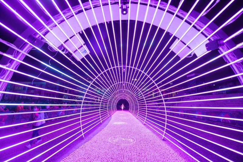 让你体验一场时光隧道的惊喜。