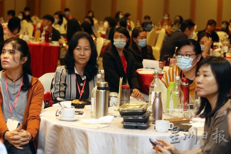 全国约120名老师参与为期三日的2020年马来西亚华语文教师教学研习营。