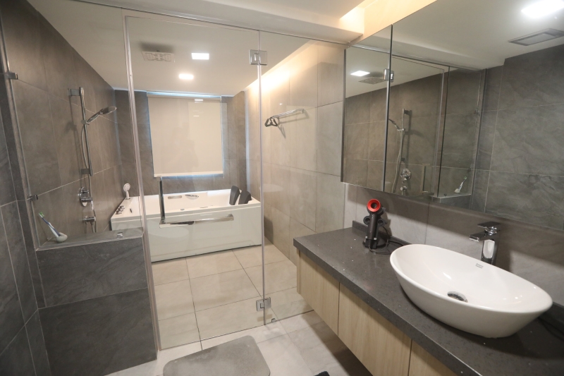 沿用了酒店卫浴间的设计，让卫浴间升级了一等。