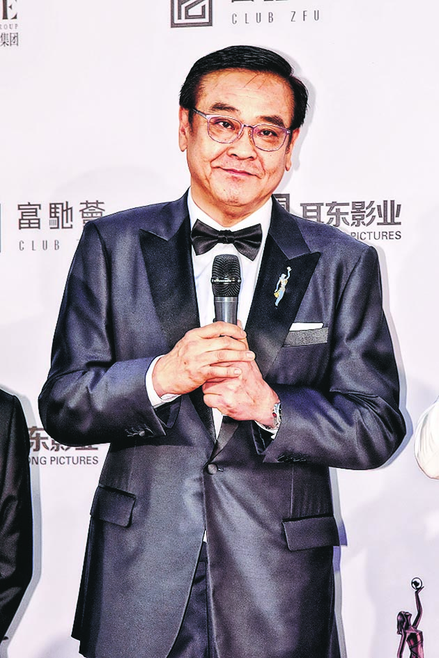 金像奖协会主席尔冬陞受访时表示。因为影片数量及市道问题，无奈作出顺延第40届香港电影金像奖颁奖礼至2022年举行的决定，亦是香港电影金像奖首次停办。