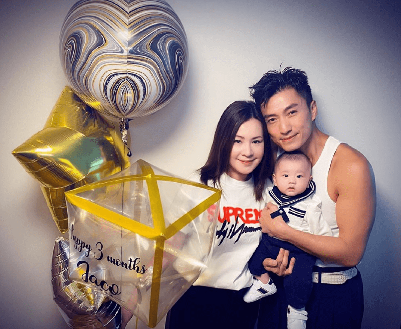 陈山聪与太太携3个月大的儿子陈霆轩，祝大家中秋节快乐。