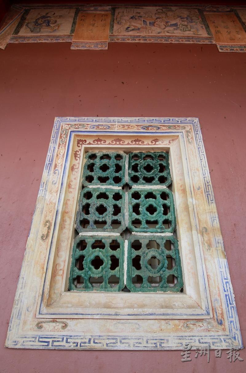琼州庙的窗框也是具有历史价值。