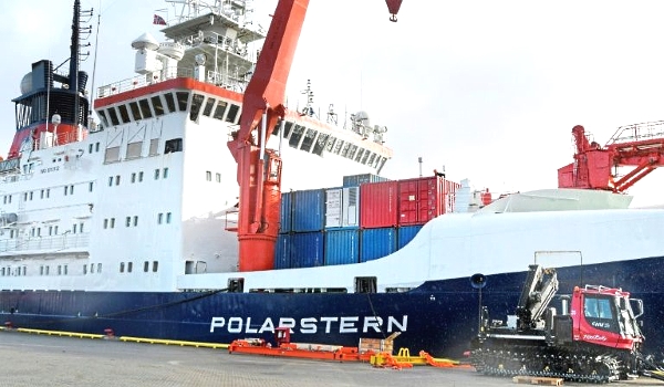 The Polarstern icebreaker was frozen into the Arctic sea ice for months as part of the expedition.