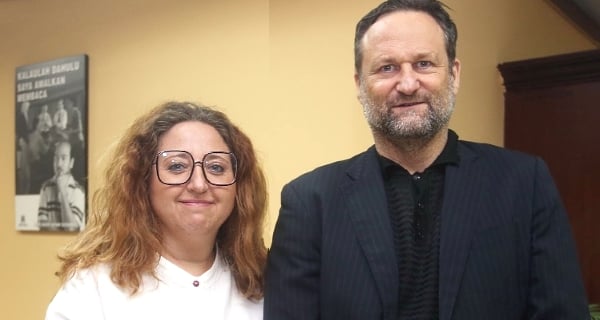 Pietro Tombaccini and his wife Florinda Guadagna both take part in the Malay language workshop. Pietro Tombaccini and his wife Florinda Guadagna both take part in the Malay language workshop.