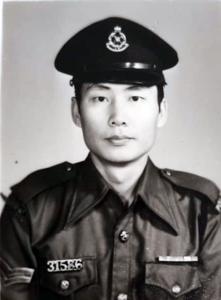 蔡明有在警队度过了33年7个月的生涯。